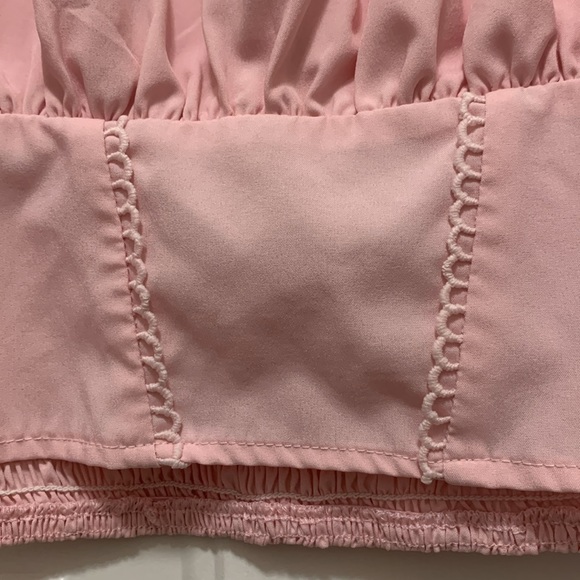 4/$10 Pink size small cropped top - Picture 2 of 6